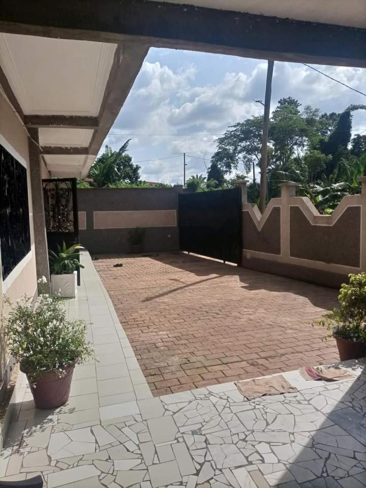 Residence Sh Yaoundé Dış mekan fotoğraf